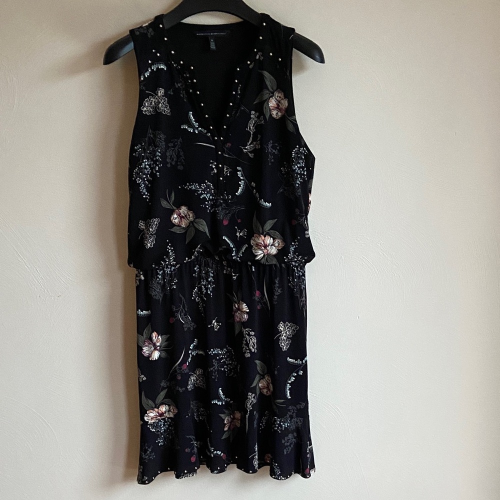 White House Black Market Black Floral Blouson Dress
M